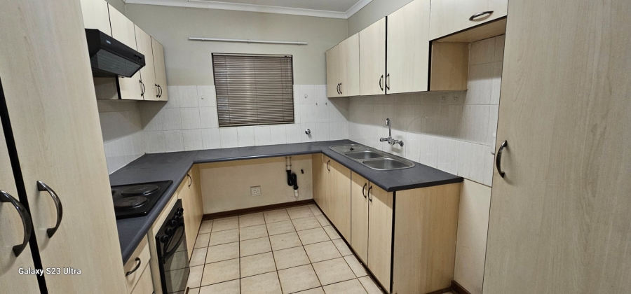 2 Bedroom Property for Sale in Langenhovenpark Free State